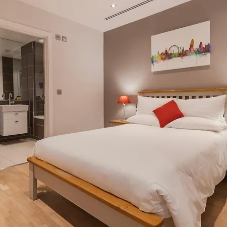 Barbican Serviced Apartments By Lovelystay London Exterior photo